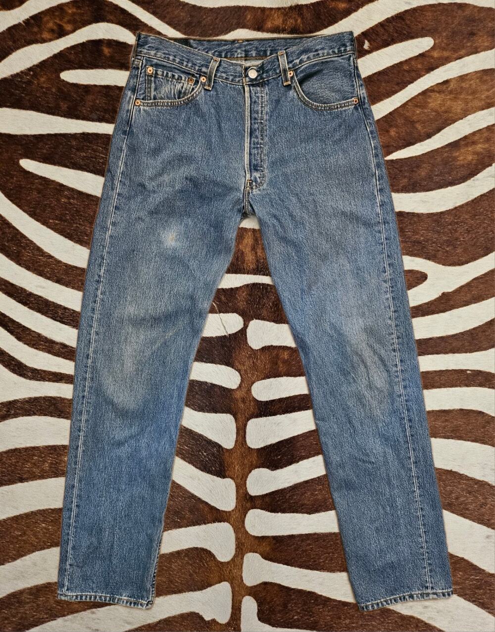 Vintage Levis 501 Jeans Mens 34x34 Blue 90s Made USA Thrashed